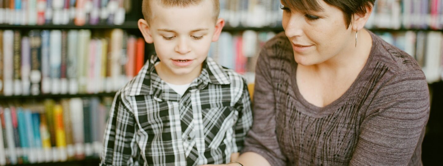 photo-1583468982228-19f19164aee2